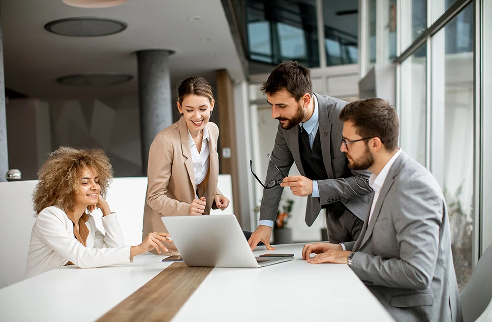 Seu site tem que vender. Simples assim. Crio páginas rápidas, bonitas e estratégicas. Elas passam credibilidade, prendem atenção e fazem seu público tomar ação.